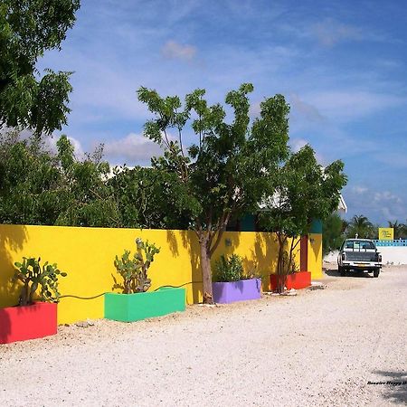 Happy Holiday Homes Kralendijk  Exterior photo