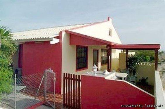 Happy Holiday Homes Kralendijk  Exterior photo