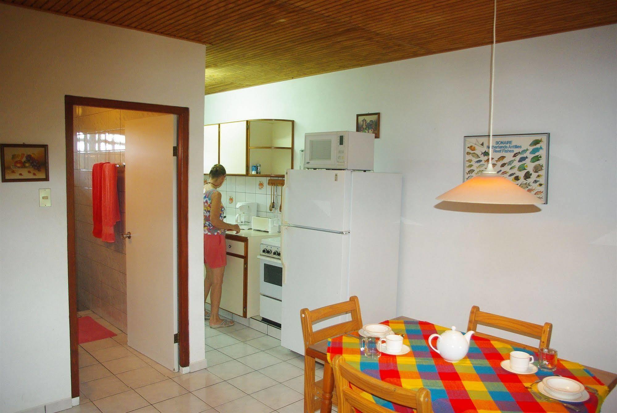 Happy Holiday Homes Kralendijk  Exterior photo